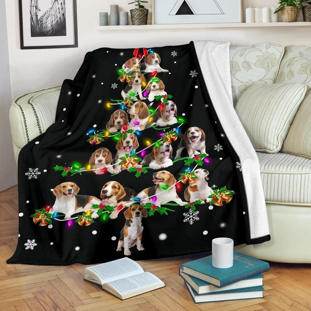 Tricolor Beagle Christmas Tree Winter Holiday Decoration Throw Blanket