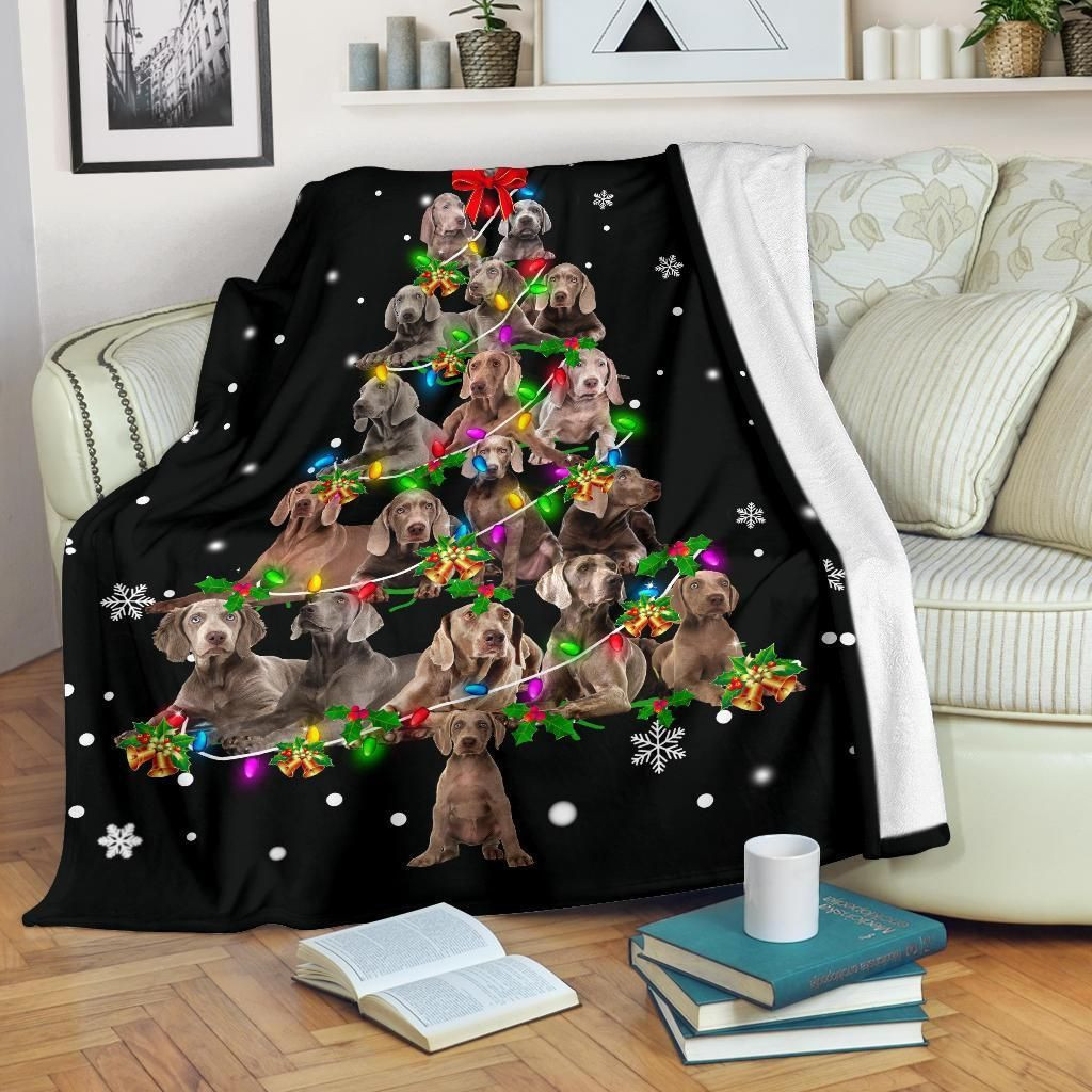 Weimaraner Christmas Tree With Snowflake Pattern Throw Blanket