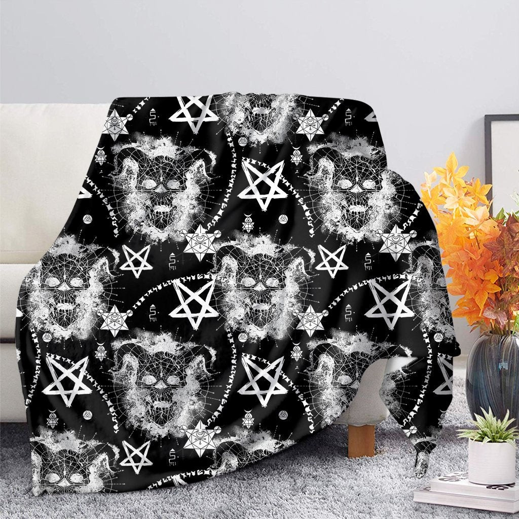 Wicca Devil Skull Black And White Throw Blanket