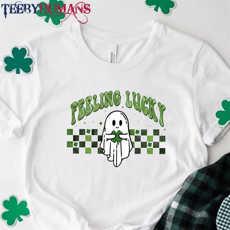 Feeling Lucky Ghost Shirt St Patricks Day Retro Groovy Pattys Hoodie T-Shirt