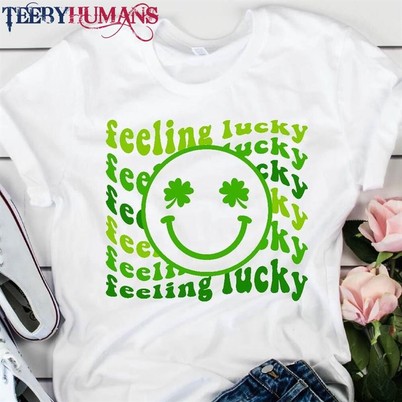 Feeling Lucky Shirt St Patrick’s Day Retro Hoodie Sweatshirt