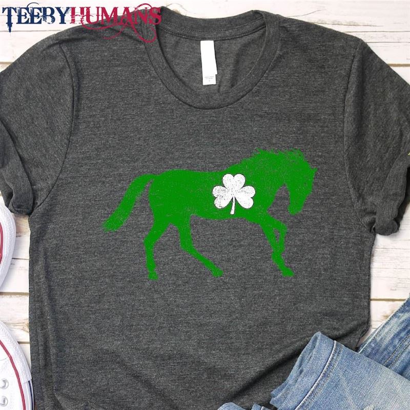 Horse Irish Shamrock St Patrick’s Day Saint Paddy Classic Hoodie