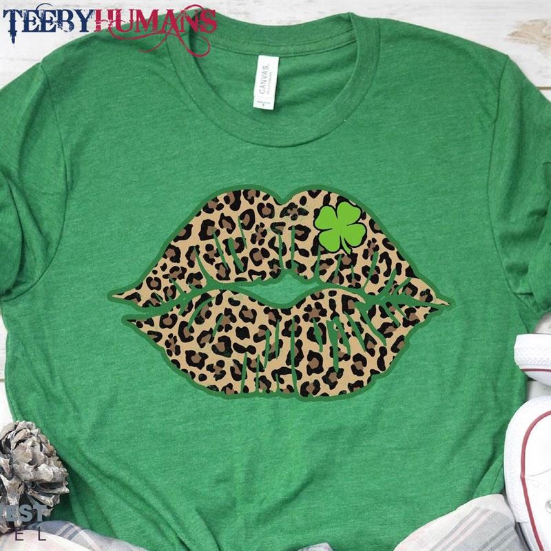 Leopard Shamrock Lips Shirt St Patrick’s Day Unisex Sweatshirt