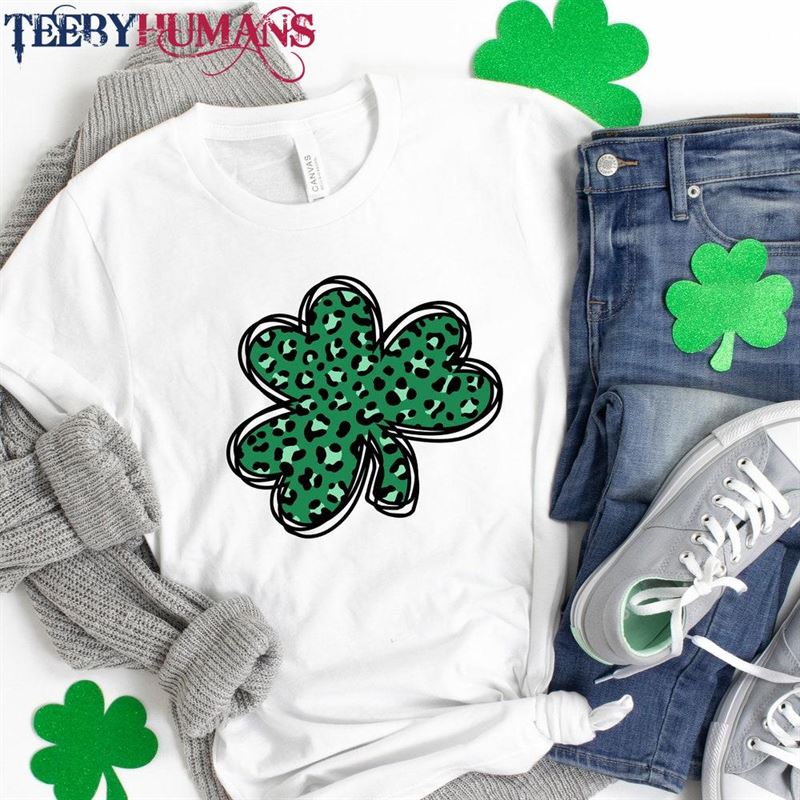 Leopard Shamrock Shirt St Patricks Day Irish Gifts Unisex T-Shirt