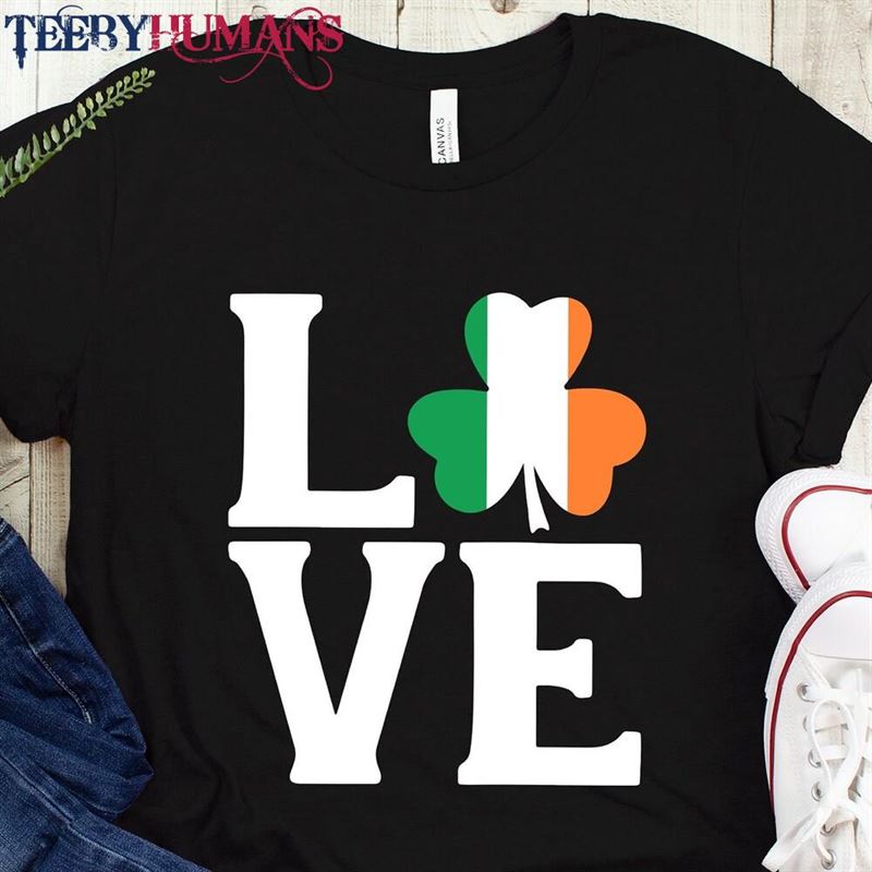 Love Shamrock Shirt Irish Flag T-Shirt Gift Saint Patrick Unisex Sweatshirt