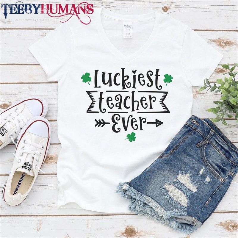 Luckiest Teacher Ever St Patrick’s Day Women V Classic Sweatshirt