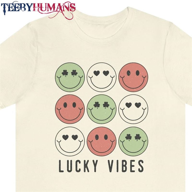 Lucky Vibes Retro Shirt Smile Face Vintage St Patrick Classic Sweatshirt