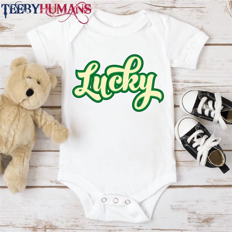 Retro Lucky St Patricks Day Onesie Patrick Outfit Four Leaf Clover Shirt Hoodie Unisex