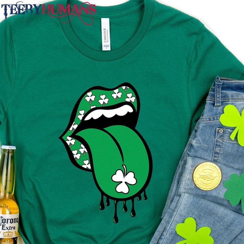 Shamrock Lips Shirt St Patricks Day Irish Gifts Sweatshirt T-Shirt