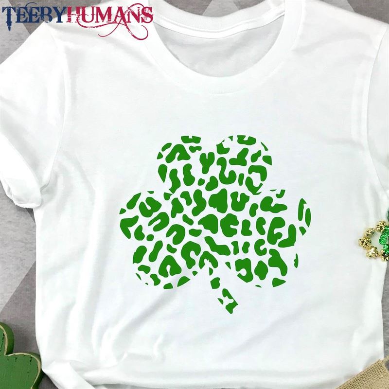 Shamrock Shirt St Patricks Day Irish Gifts T-Shirt Sweatshirt