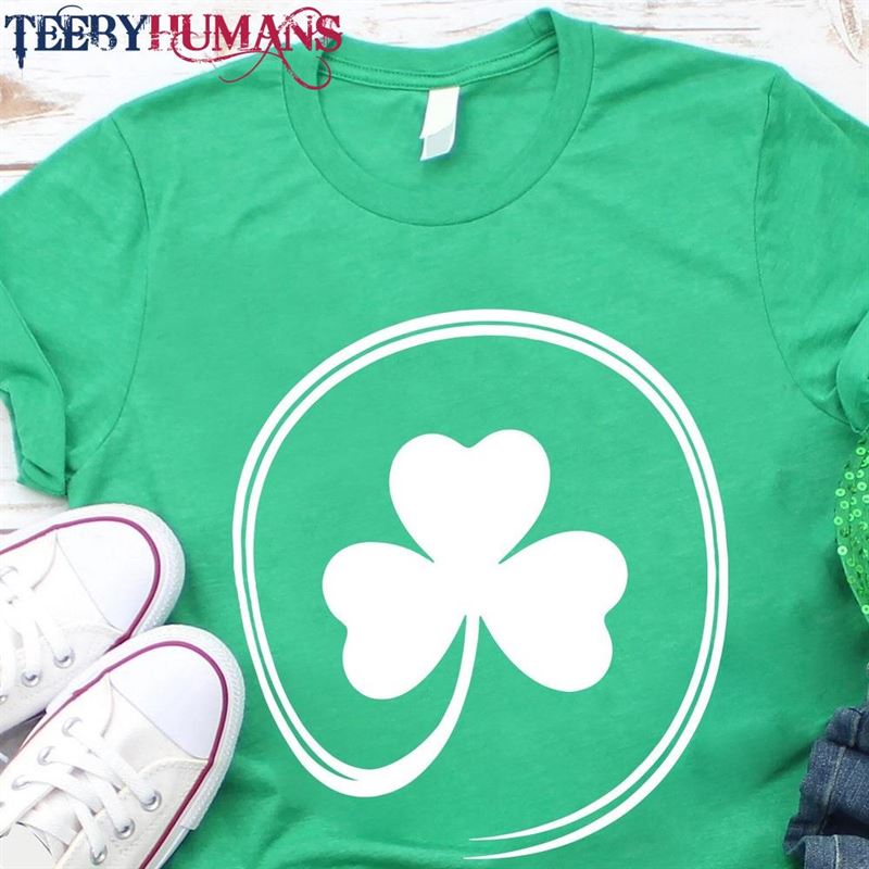 St Patrick’s 3Leaf Clovers Tee Shamrock T-Shirts T-Shirt Unisex