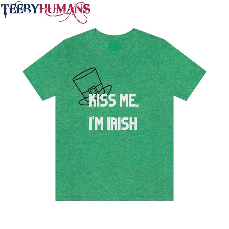 St Patrick’s Day Shirt Kiss Me Unisex Classic