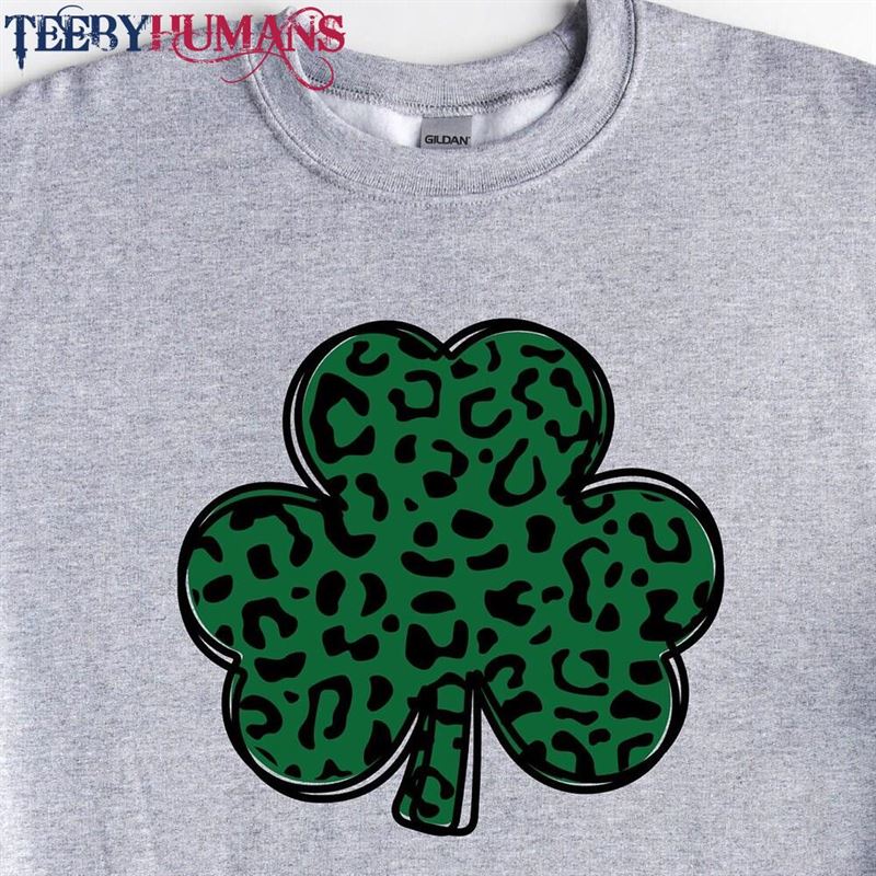 St Patrick’s Day Shirt Leopard Shamrock T-Shirt Unisex