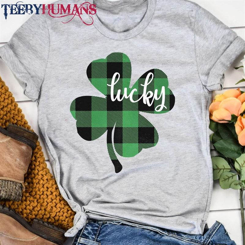 St Patricks Day Shirt Women Lucky Shamrock Green Plaid T-Shirt Unisex