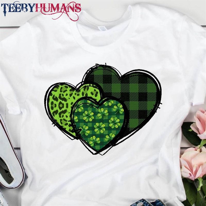 St Patrick’s Hearts Shirt Shamrock Tee Unisex T-Shirt