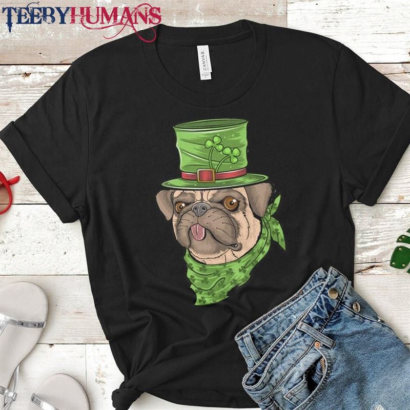 St Pugtricks Day Pug With A Leprechaun Hat Shamrock T-Shirt Patricks Dog Lover Unisex