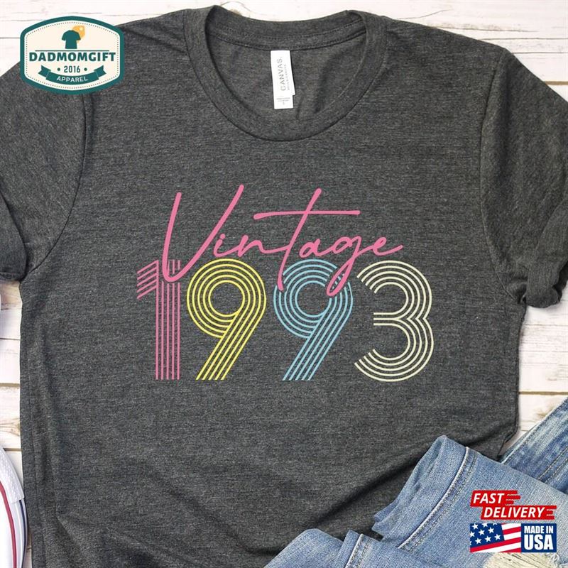 1993 Vintage Shirt Birthday 30Th Gift T-Shirt Classic