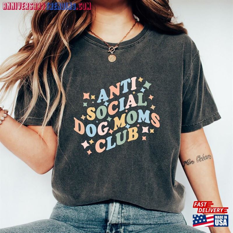 Anti Social Dog Moms Shirts Mama Gifts For Women Retro Wavy Club Tees Lovers Fur Mom Apparel 1939 2 Sweatshirt Hoodie – Bipubunny Store