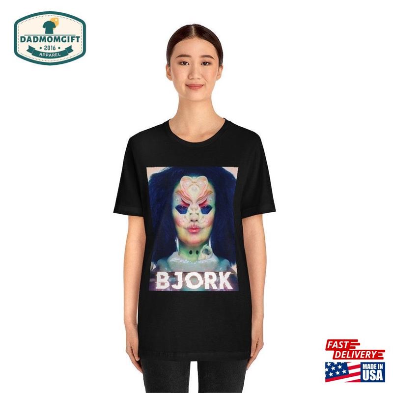 Bjork Aesthetic Premium Unisex Crew Neck T-Shirt Music Gift Sweatshirt