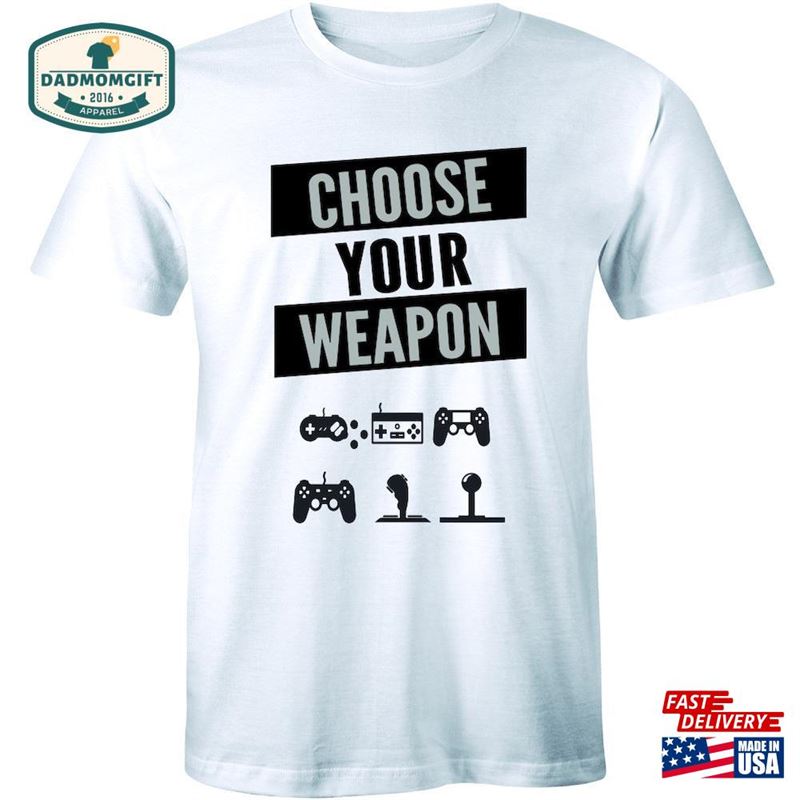 Choose Your Weapon Funny T-Shirt Gamer Humor Tee Retro Classic Controllers Men’s Hoodie Unisex