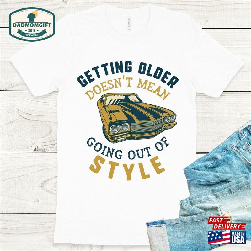 Classic Car Retro T-Shirt Sweatshirt