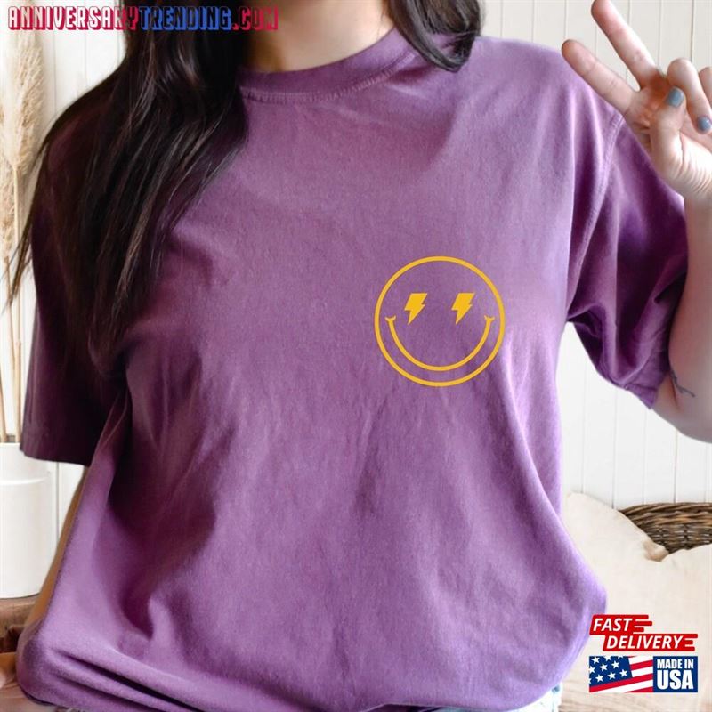 Comfort Colors Checkerboard Smile Shirt Smiley Face T-Shirt Lightning Bolt Tee Unisex Sweatshirt – Bipubunny Store