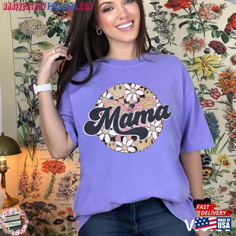 Comfort Colors Mama With Hippie Circle Background T-Shirt Retro Style Tee Classic -Bipubunny Store