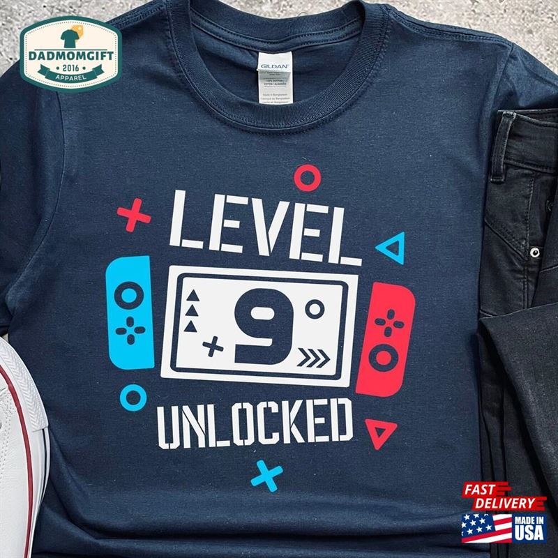 Custom Gamer Gift Shirt Level Unlocked Birthday Teen Kids Unisex Sweatshirt