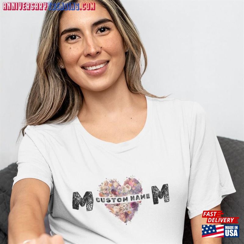 Custom Mom Tshirt Happy Mother’s Day Shirt Sweatshirt T-Shirt – Bipubunny Store