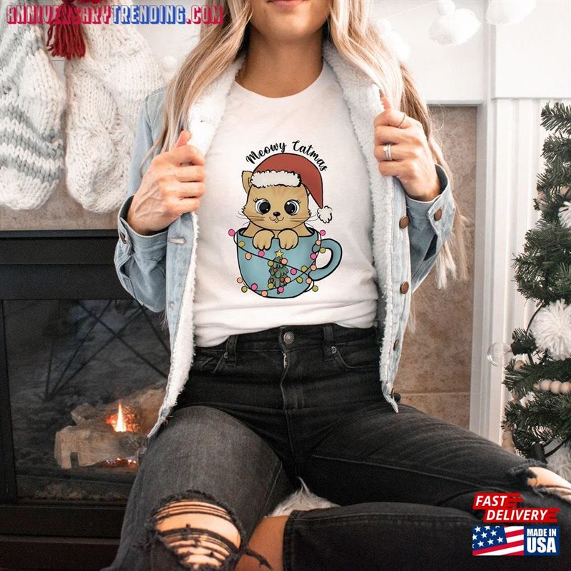 Cute Christmas Cat In Cup Design T-Shirt Kitten Shirt Lover Hoodie Sweatshirt -Bipubunny Store