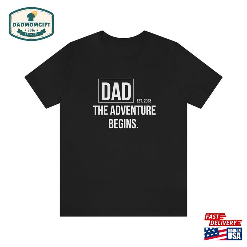 Dad Est 2023 Shirt Classic T-Shirt