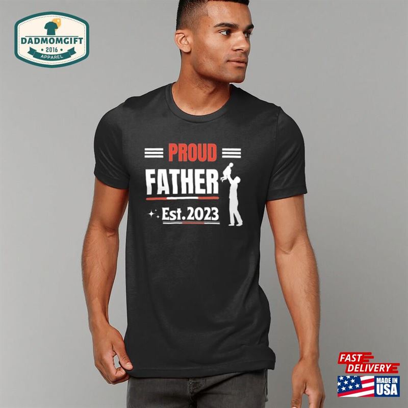 Dad Est 2023 T-Shirt Sweatshirt