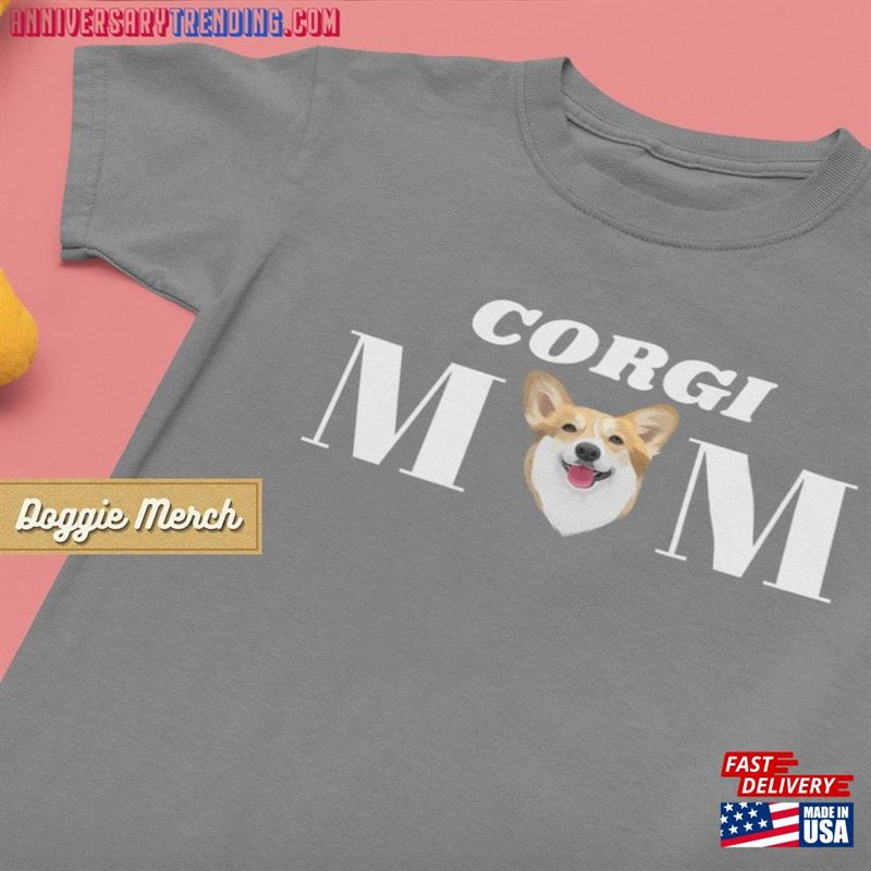 Dog Mom Shirt Animal Lover Birthday Gift For Corgi Gifts Friend Portrait Cute Graphic Classic Sweatshirt – Bipubunny Store