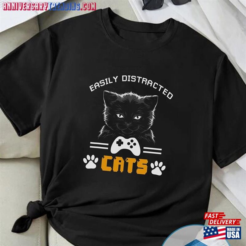 Easily Distracted By Cats And Video Games Funny T-Shirt Cute Mom Shirt Gift Sweatshirt Hoodie – Bipubunny Store