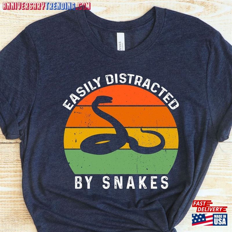 Easily Distracted By Snakes Unisex T-Shirt Sweatshirt Hoodie – Bipubunny Store