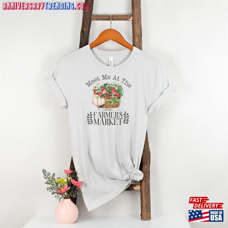 Farmers Market Fresh Strawberries T-Shirt For A Cottagecore Outfit Womens Graphic Tee In Unisex Size -Bipubunny Store