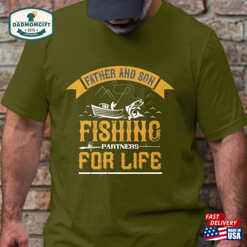 Father And Son Fishing Partners For Life Mens T-Shirt Funny Shirt Classic