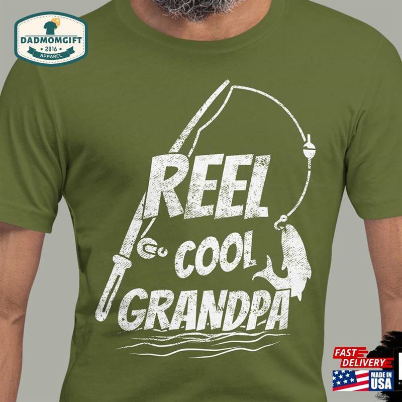 Fishing Shirt For Grandpa Tee Fisherman Classic T-Shirt