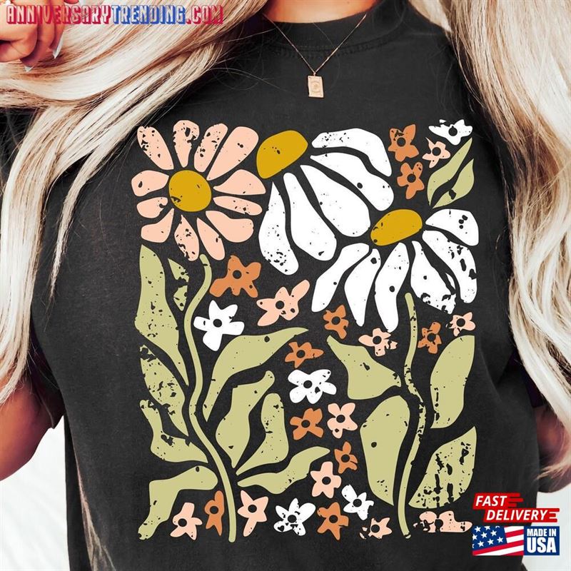 Flowers T-Shirt Boho Wildflowers Floral Nature Shirt Oversized Shirts Classic Hoodie – Bipubunny Store