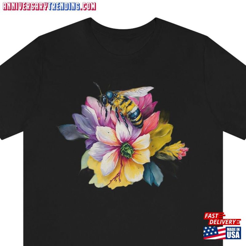 Flowers Watercolor Bee Tshirt Beautiful Shirt Classic T-Shirt -Bipubunny Store