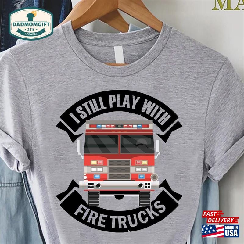 Funny Firefighter Shirt Gift For Fireman Dad Men T-Shirt Classic