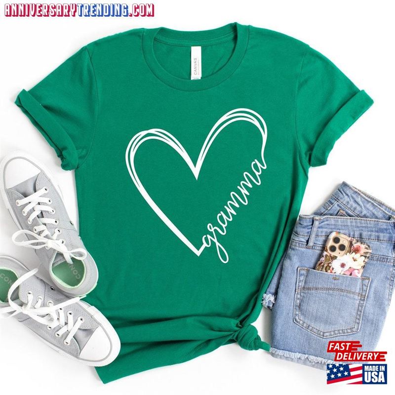 Gramma Heart Shirt For Grandma Gift Mother’s Day Classic Unisex – Bipubunny Store