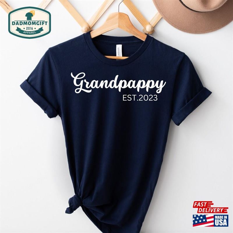 Grand Poppy Est 2023 Shirt Grandpop To Be Grandpoppy Sweatshirt Hoodie Classic