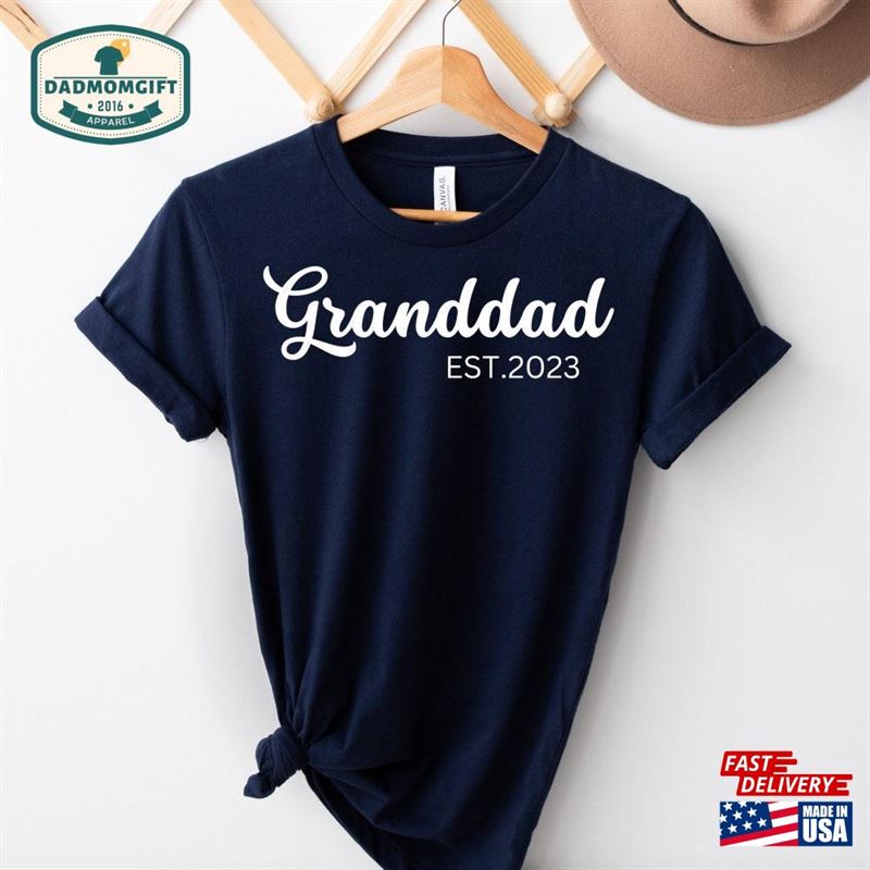 Granddad Est 2023 Shirt Grandad To Be Sweatshirt Unisex Hoodie