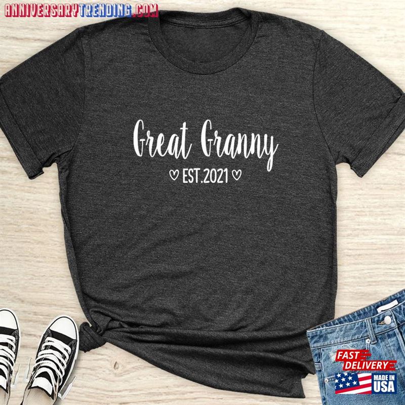 Great Granny Est 2021 Unisex T-Shirt Shirt -Bipubunny Store