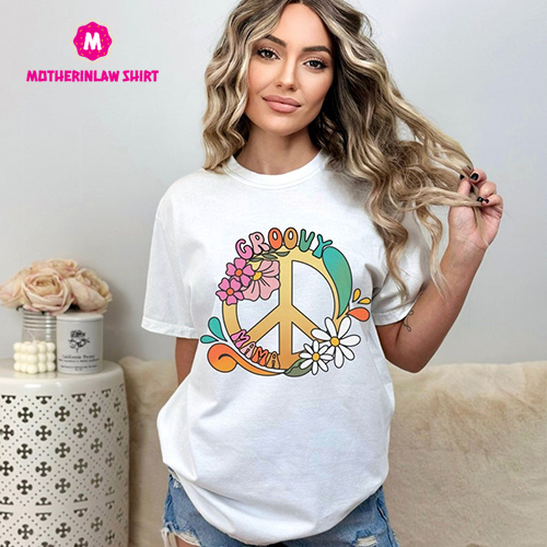 Groovy Mama Retro Peace Sign T-Shirt, Retro Mom Shirt, Trendy Mom Shirt, Groovy Shirt, Gift for Mom,Unisex Garment-Dyed T-s