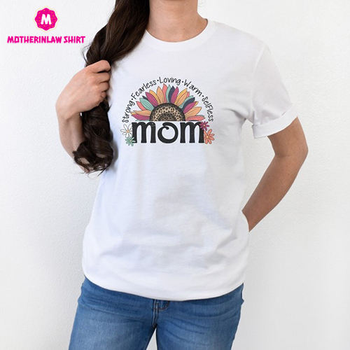 Groovy Mama Shirt Retro, Mom Tee Vintage Tshirt, Flower Momma Top Hippie Birthday Party Apparel 70s, Mommy Boho Pregnancy Reveal