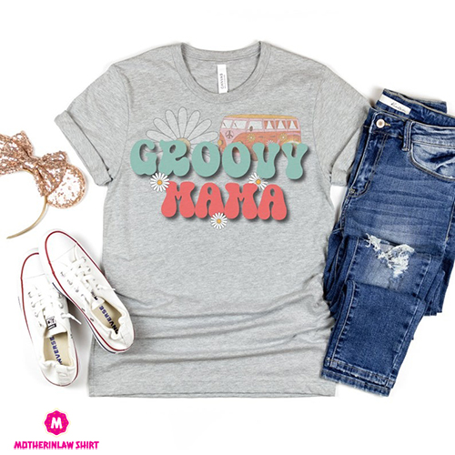 Groovy Mama Shirt, Seventies, Flower Child, Cute 70s, Pregnancy Reveal, Smiley Face, Hippie Apparel, Mothers Day, Retro Mom, Trendy Vibes