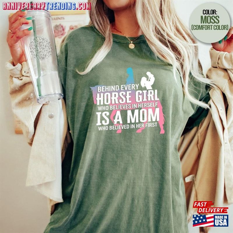 Horse Shirt Behind Every Girl Tee Mom Riding Lovers Equestrian Mother Unisex Hoodie – Bipubunny Store