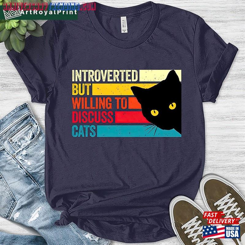 Introverted But Willing To Discuss Cats Cat Mom Shirt Lover Gift Funny Tshirt Mama Classic Sweatshirt -Bipubunny Store